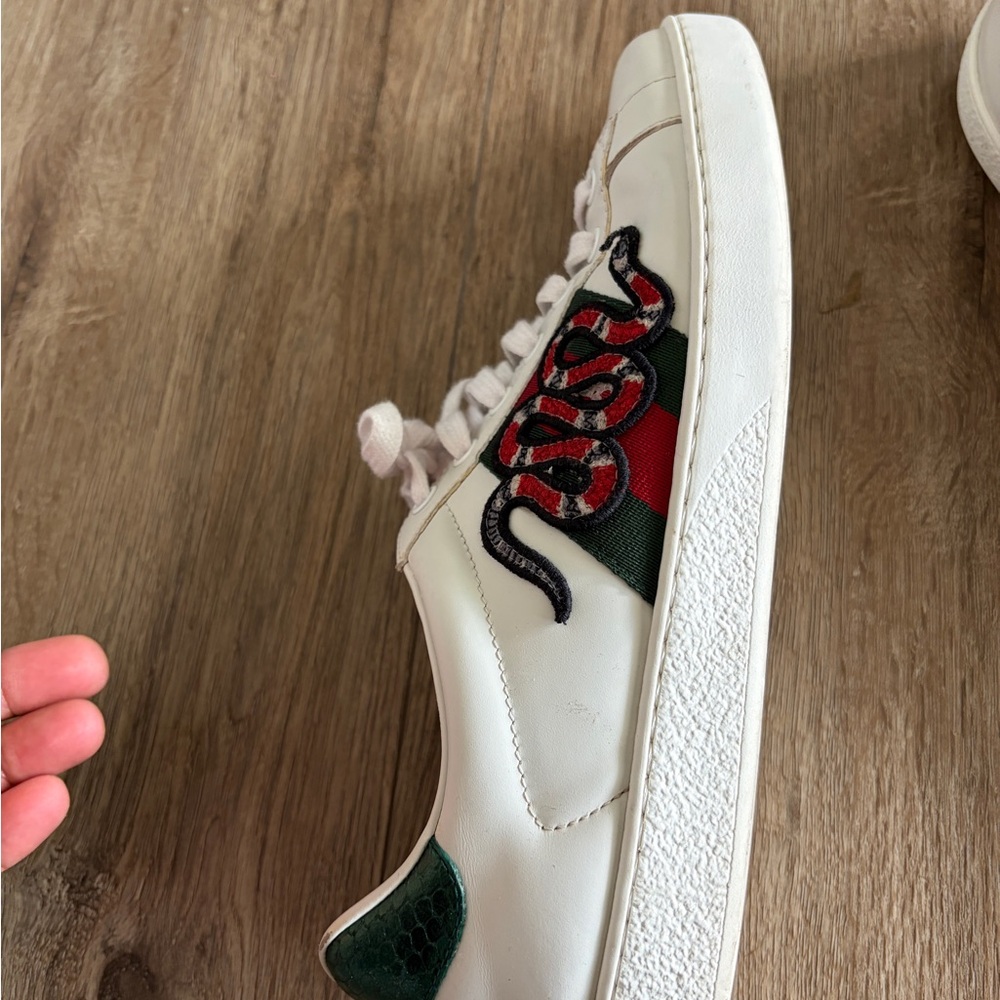 Gucci White and Red Men's Sneakers - Picture 4 of 10